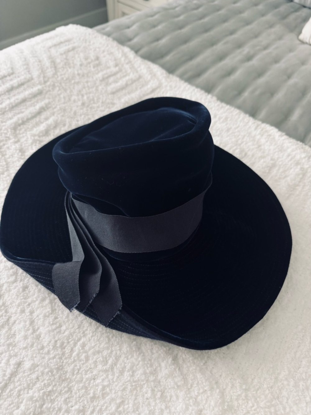 Navy Velvet Wide-Brim Women's Hat with navy ribbon🎀 - Picture 2 of 7